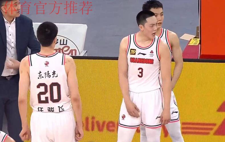 萨姆纳+萨林杰+奎因！广东男篮首战山西，杜锋祭出“复仇者联盟”